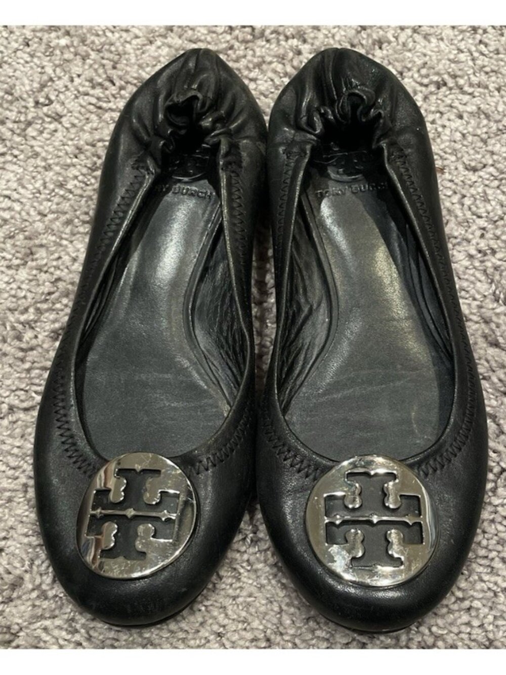 Tory Burch Women's Reva Ballet Flats Black Leather Silver Medallion Size 8.5